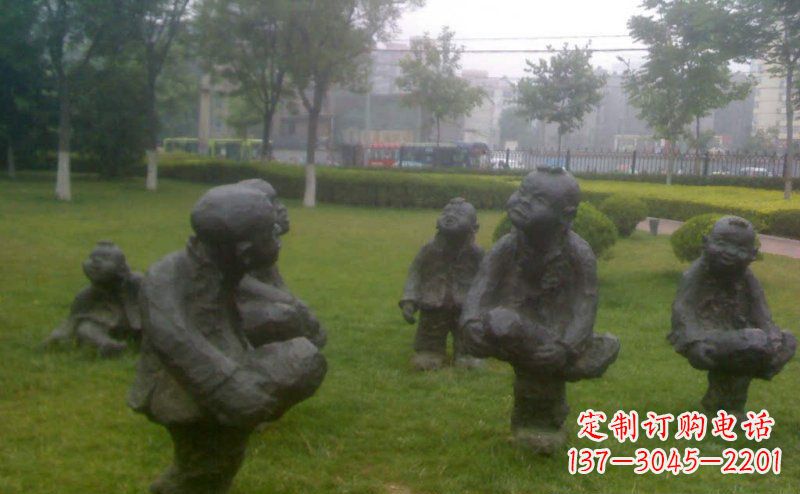 河南中领雕塑为您打造精美的儿童斗鸡雕塑