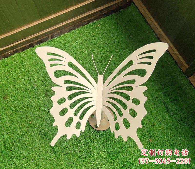 河南优雅迷人的蝴蝶不锈钢雕塑
