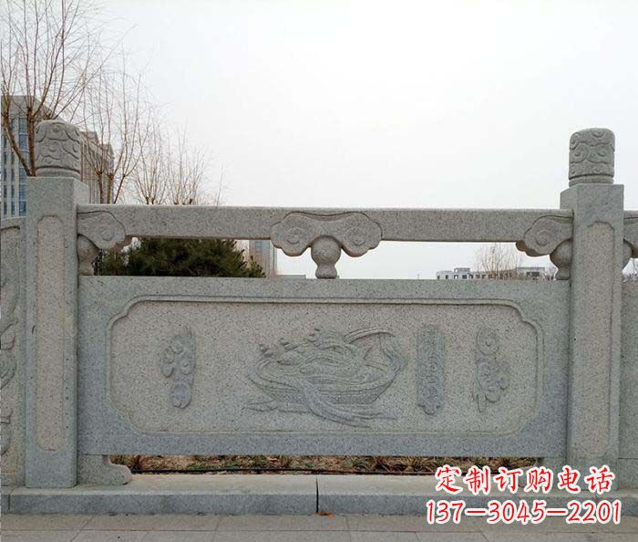 河南公园户外栏板石雕