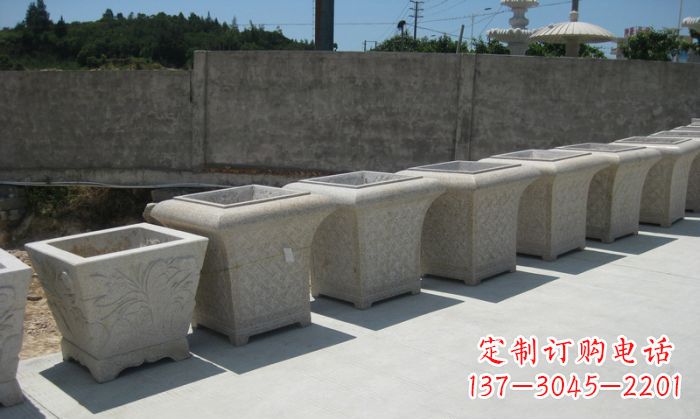 河南大理石花盆石雕 – 在公园展现精美自然风貌