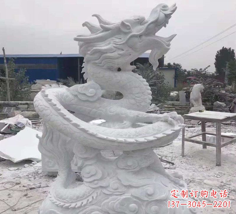 河南公园景区盘龙石雕
