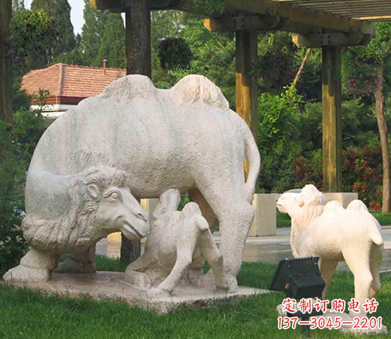 河南高端定制工艺骆驼雕塑