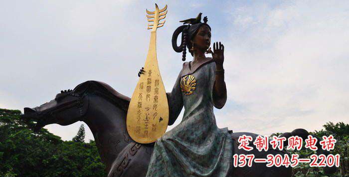 河南传统风情,精美古典的琵琶女铜雕