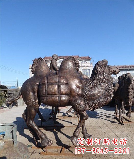 河南公园铜雕骆驼