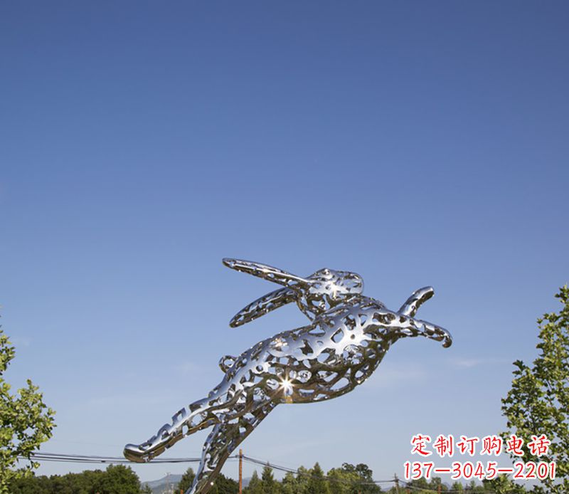 河南不锈钢兔子雕塑