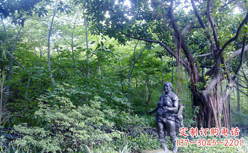 河南公园西方女人人物铜雕