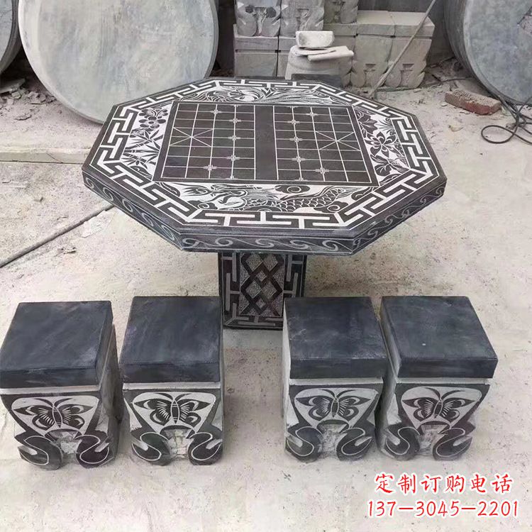 河南中领雕塑精美的石桌凳雕塑