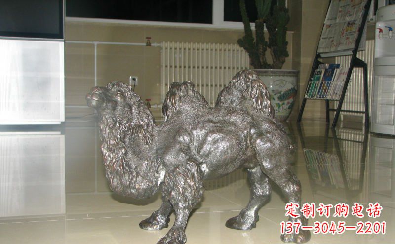 河南高质量铜制骆驼雕塑