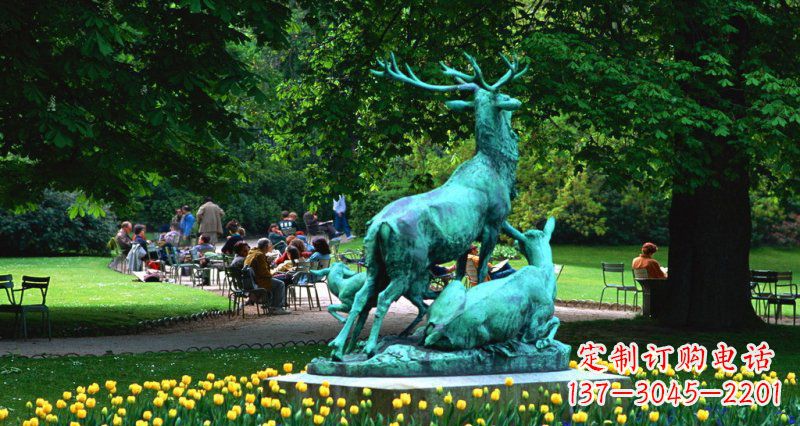 河南公园驯鹿动物铜雕