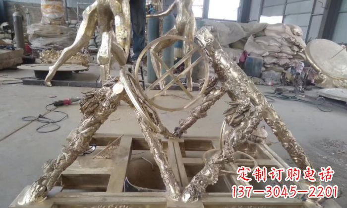 河南古代浑天仪铜雕 (2)