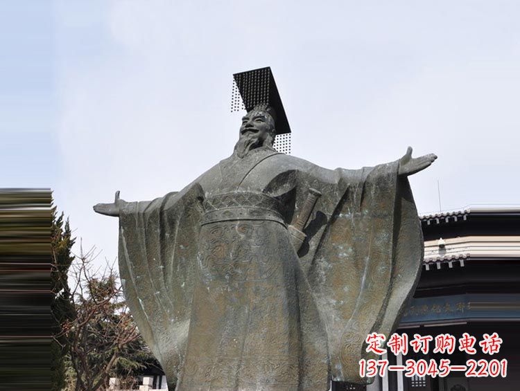 河南秦始皇铜雕,象征历史的永恒美丽