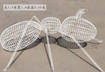 河南美轮美奂的蚂蚁镂空雕塑