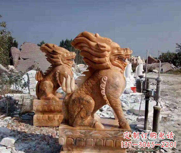 河南精美绝伦,古典神兽晚霞红石雕麒麟