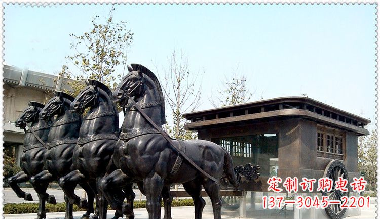 河南古代四匹马的马车铜雕