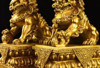 河南故宫金狮子雕塑，精工细技定制爱心图案