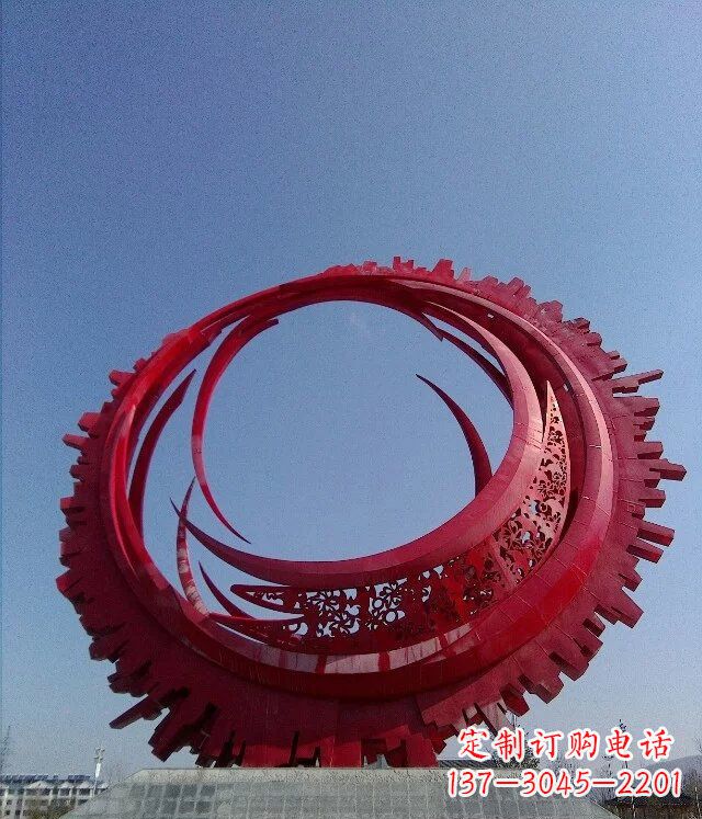 河南精致而又引人注目的不锈钢齿轮雕塑