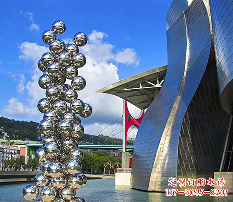 河南广场不锈钢抽象龙柱雕塑