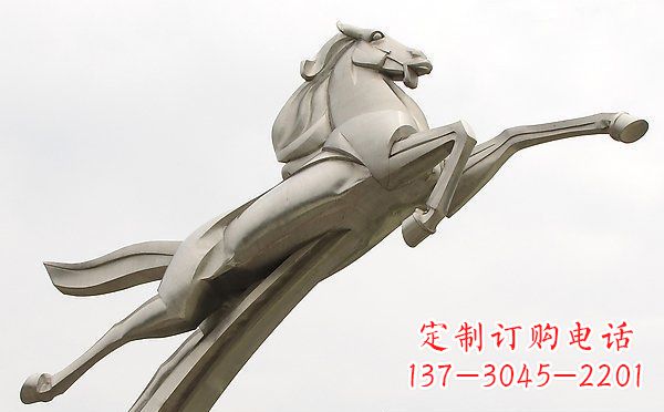 河南精美不锈钢一马当先雕塑