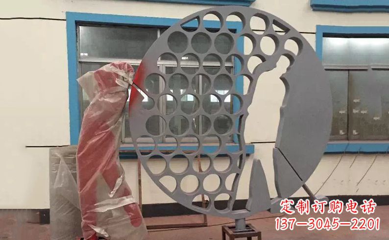 河南中领雕塑-不锈钢高尔夫球雕塑