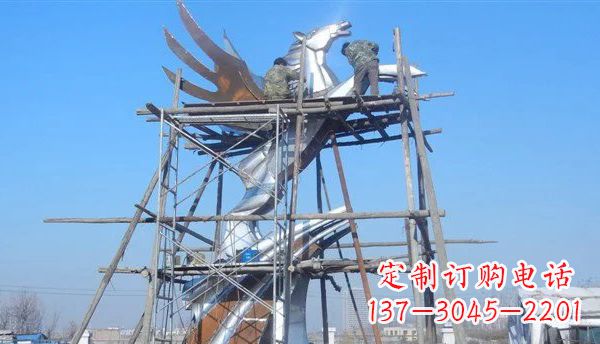河南广场不锈钢飞马雕塑