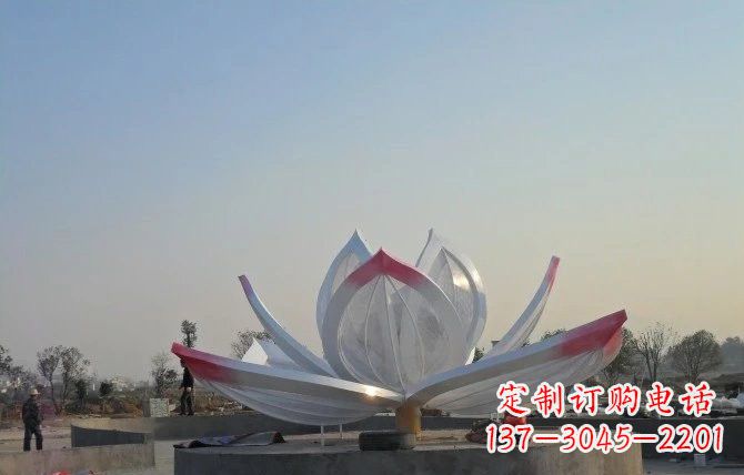 河南华丽的不锈钢莲花雕塑