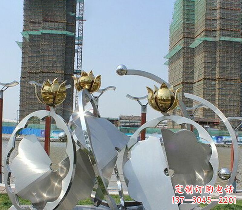 河南广场不锈钢莲花抽象雕塑