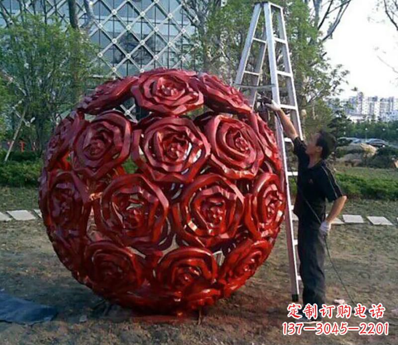 河南不锈钢玫瑰花镂空雕塑