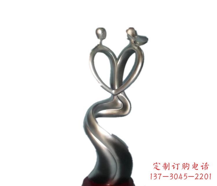 河南爱的象征——不锈钢情侣雕塑