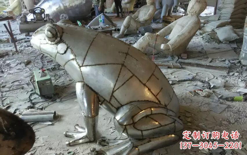 河南中领雕塑精美不锈钢青蛙动物雕塑
