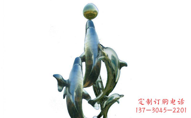 河南优雅而精致的海豚雕塑