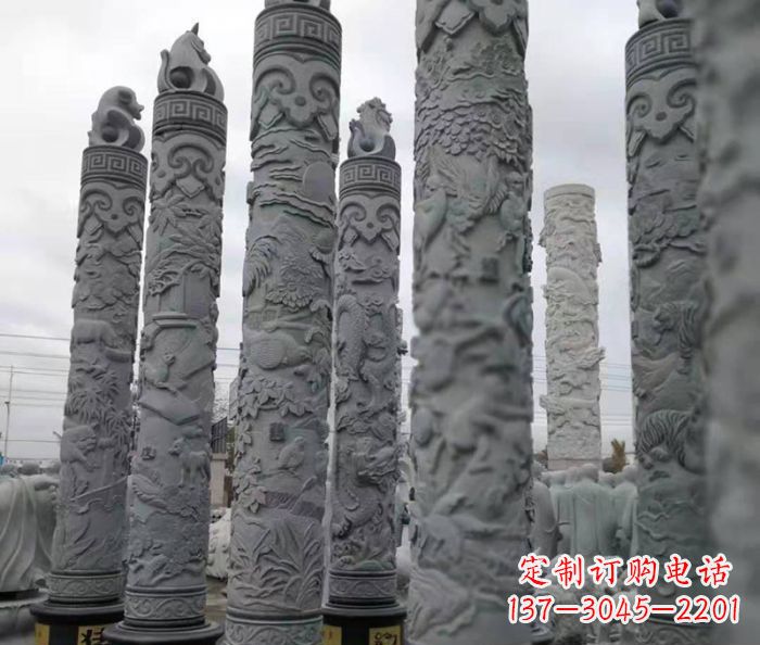 河南中领雕塑:12生肖石柱——精致美观的雕塑定制