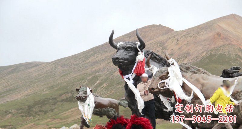 河南广场牦牛景观铜雕