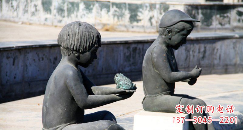 河南儿童景观铜雕,携带童趣的青蛙