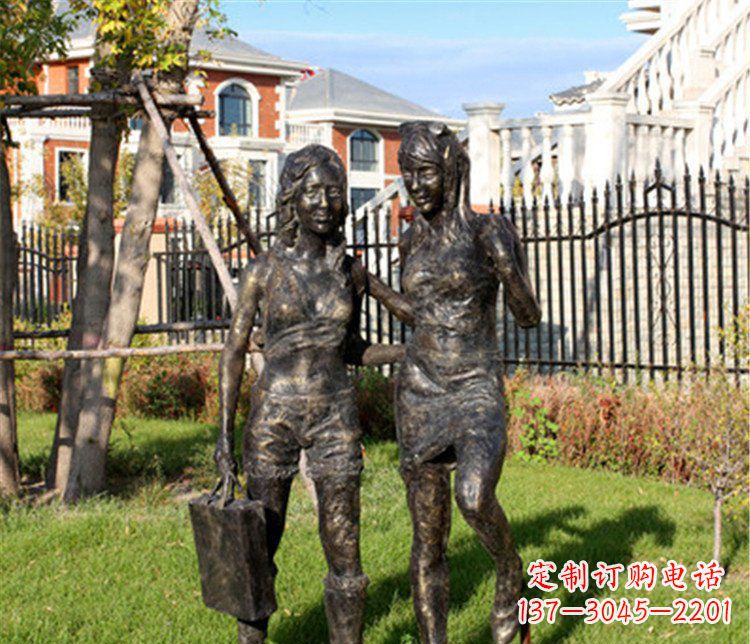河南逛街购物的女孩人物铜雕