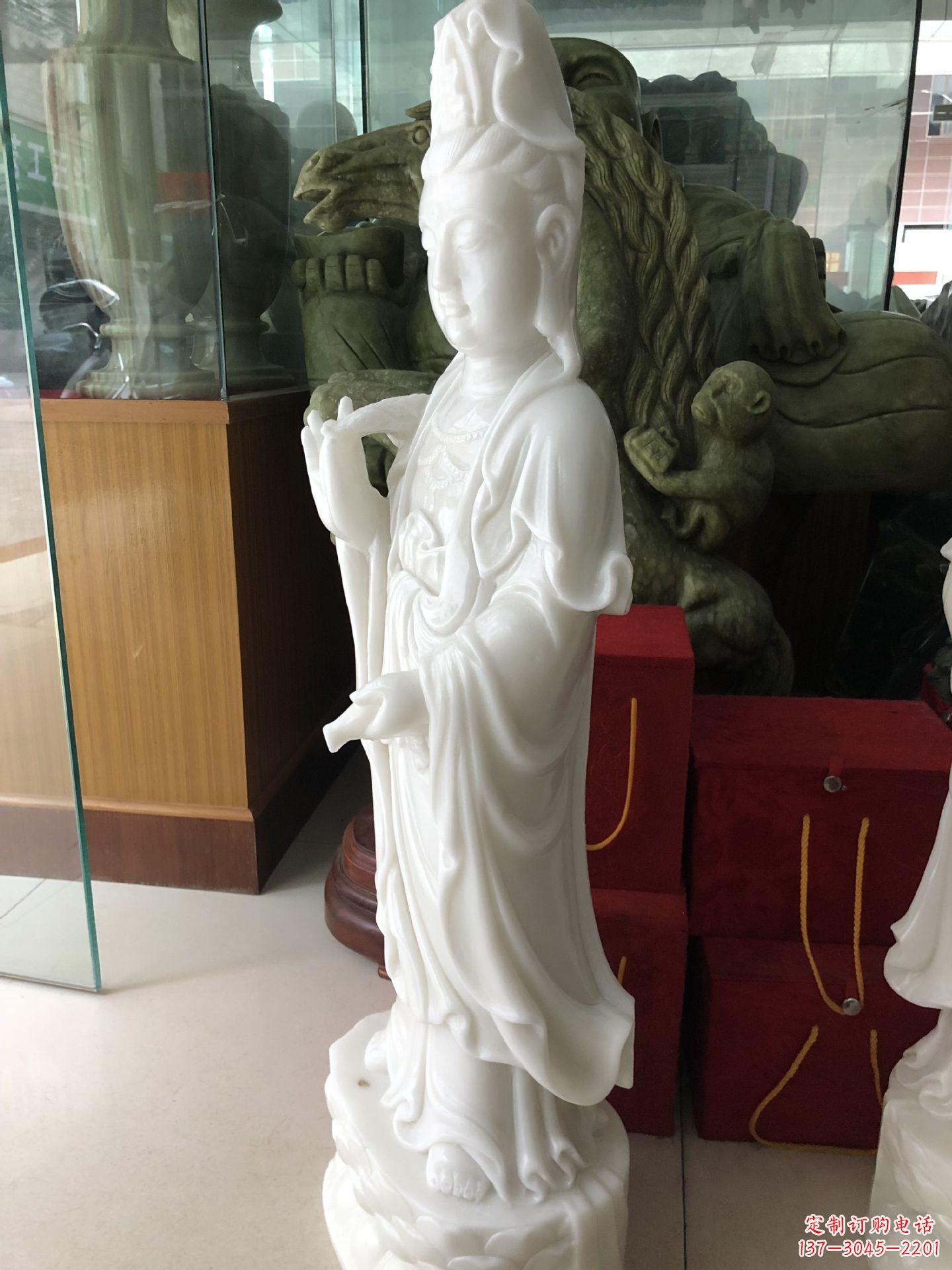 河南精美汉白玉观音菩萨雕塑