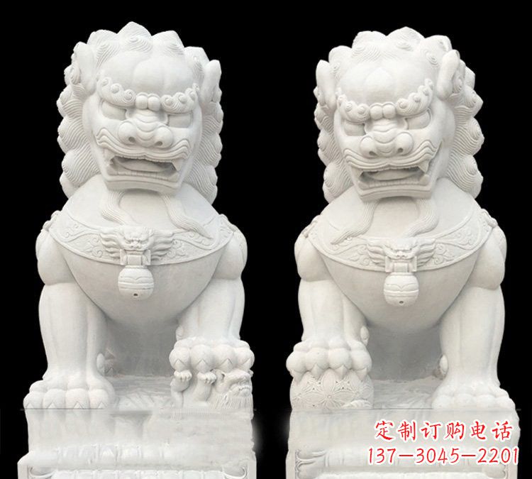 河南玉质狮子门口雕塑是由中领雕塑定制制作的,…