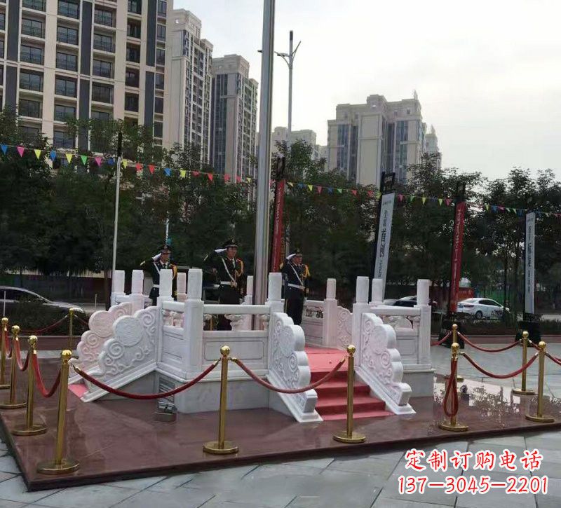 河南特色国旗雕塑,汉白玉企业升旗台