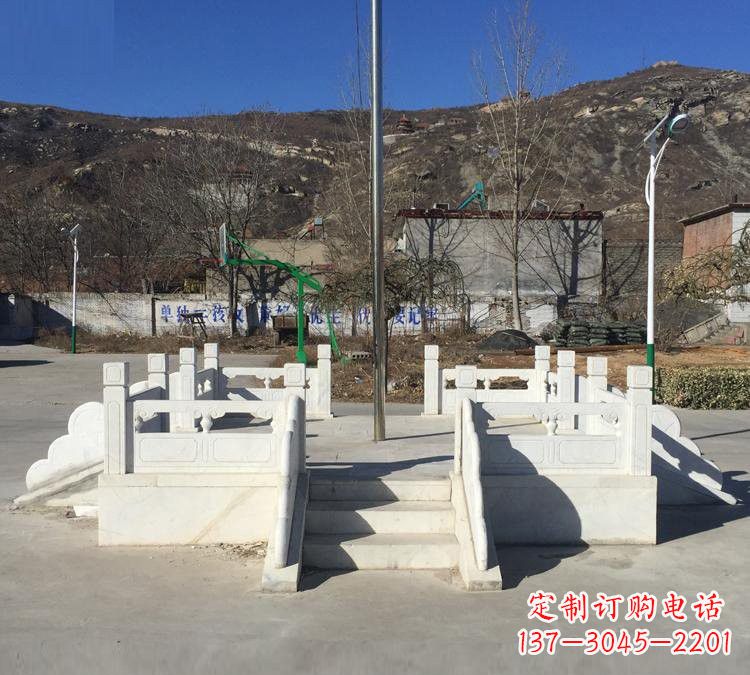 河南汉白玉雕刻的精致升旗台