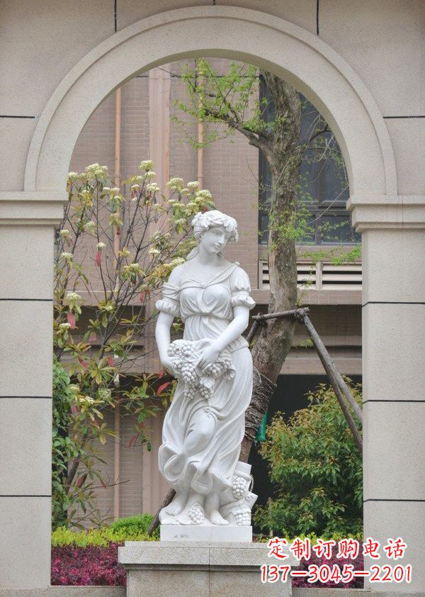 河南汉白玉精美美女雕塑