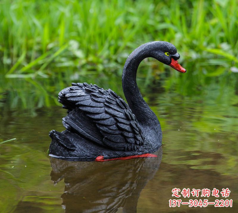 河南精致风范:黑天鹅展翅玻璃钢仿真雕塑