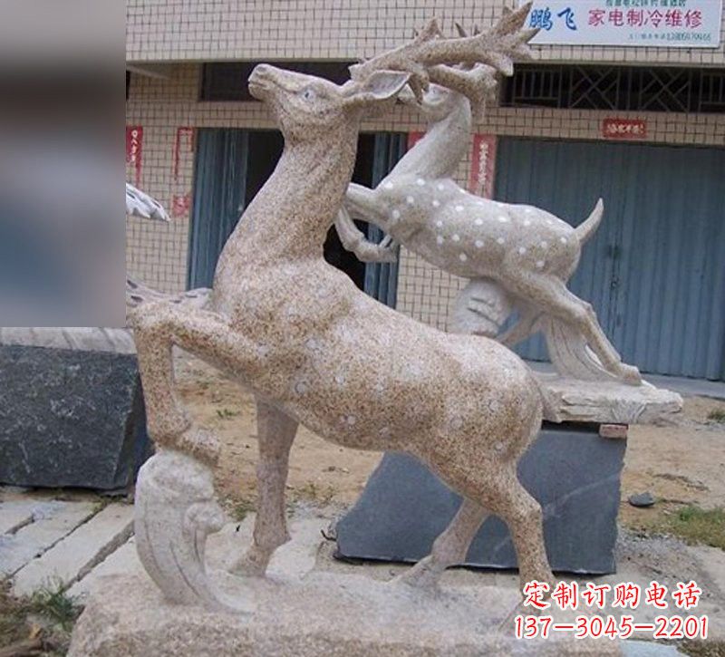 河南花岗岩梅花鹿雕塑,象征着美丽的永恒