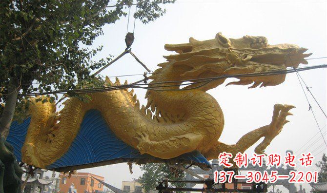 河南中领雕塑——黄金龙雕塑定制