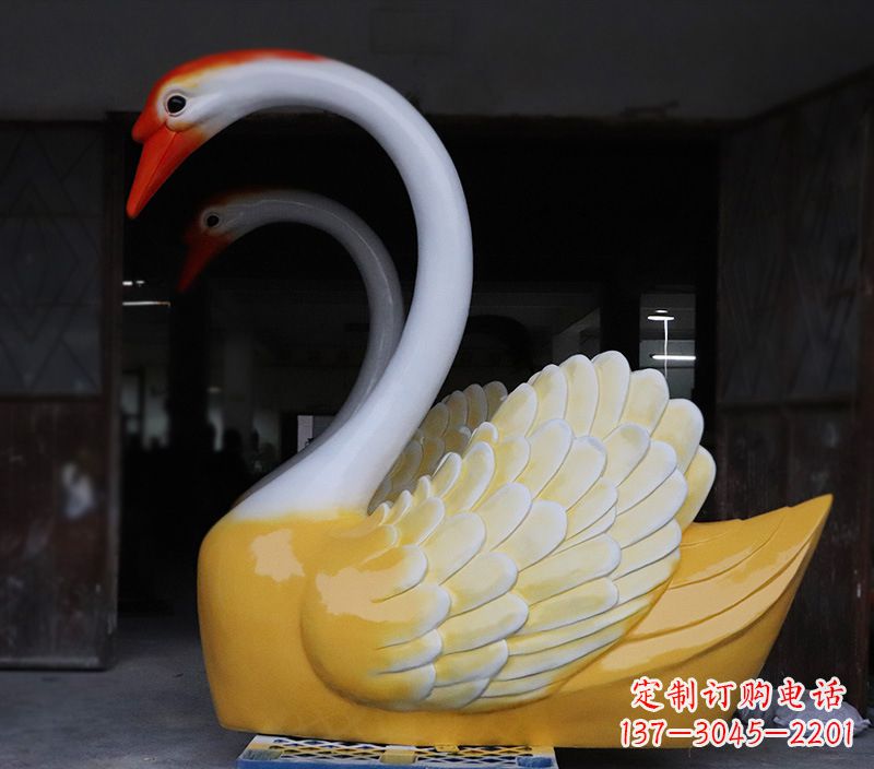 河南爱心天鹅雕塑,让你的爱永生