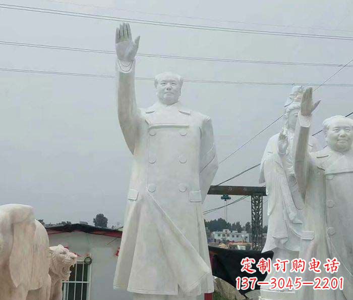 河南毛泽东伟人石雕,永载史册