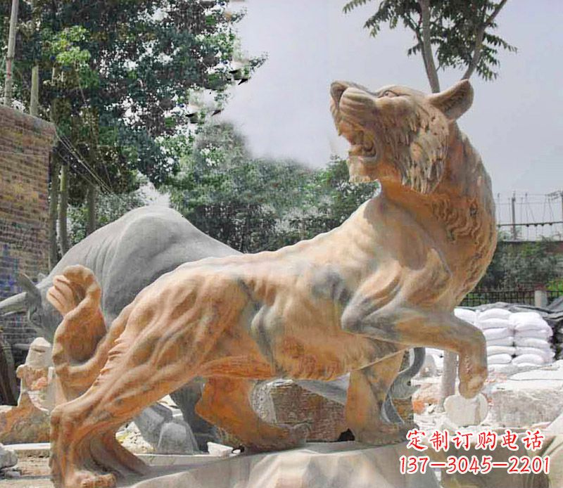河南回头的老虎石雕