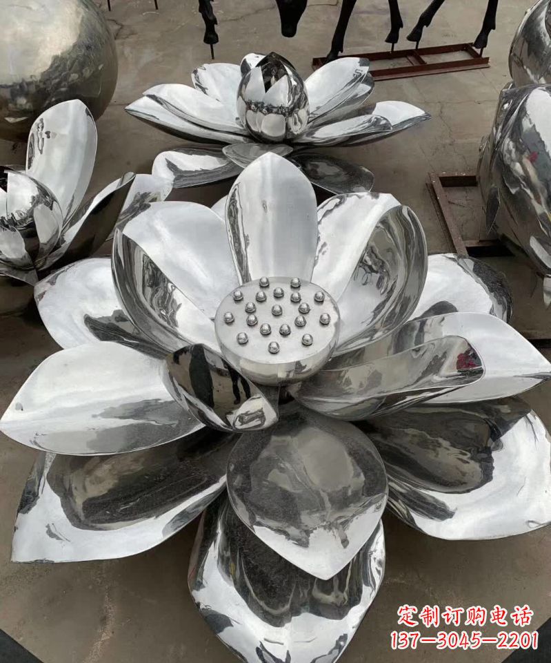 河南精美不锈钢荷花雕塑,点亮你的家园