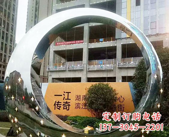 河南让您的空间脱颖而出!时尚镜面不锈钢圆环景观雕塑