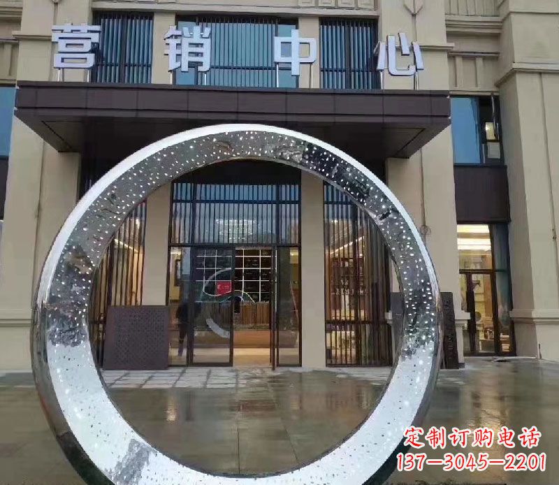 河南镜面时尚圆环不锈钢雕塑