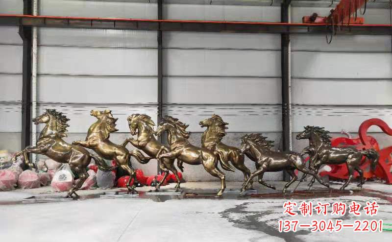 河南高贵雕塑,骏马奔腾玻璃钢动物雕塑户外摆件