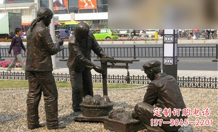 河南灵动白菜雕塑生动展现可爱表情